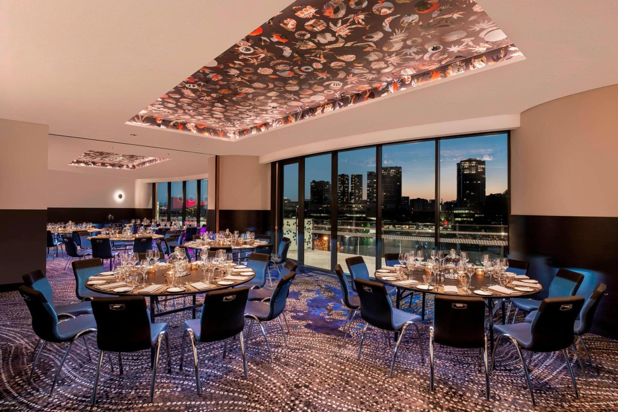 W Brisbane Hotel Bagian luar foto The Riverbank Suite