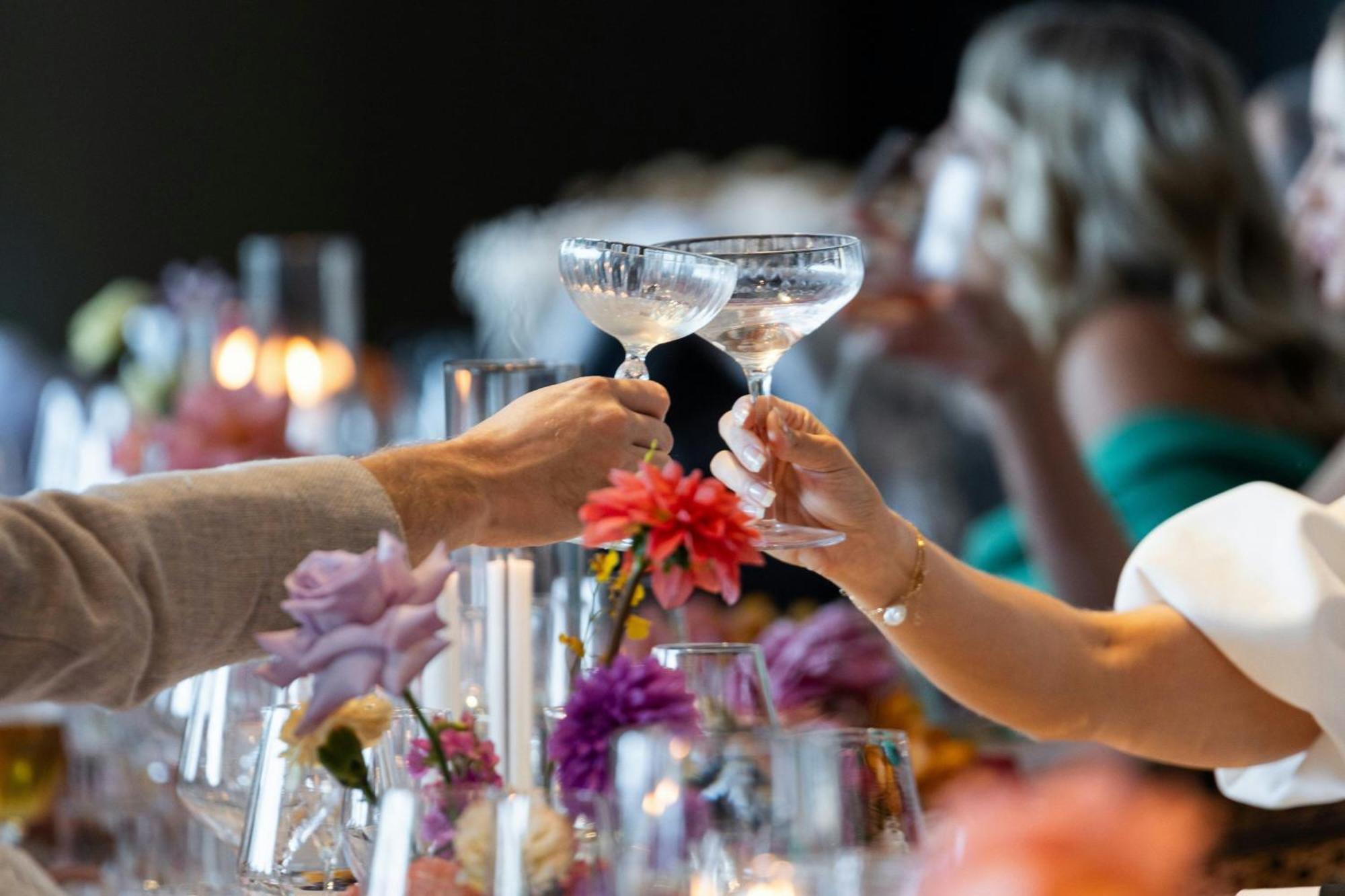 W Brisbane Hotel Bagian luar foto A toast at a wedding